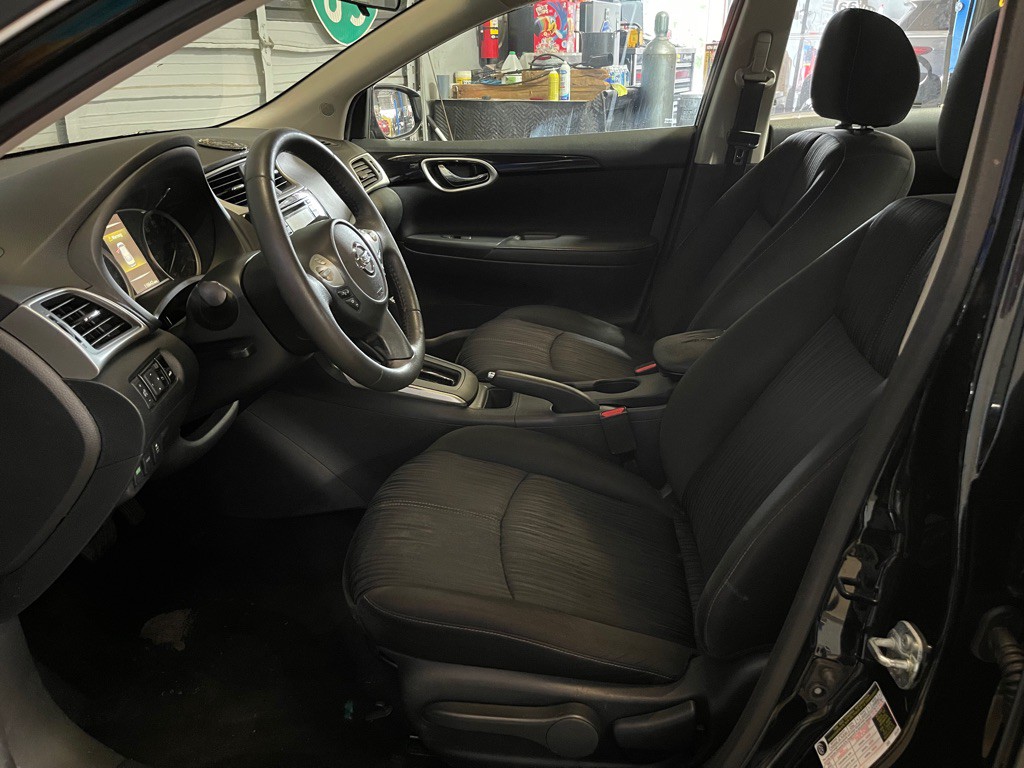 2017 Nissan Sentra Image 10