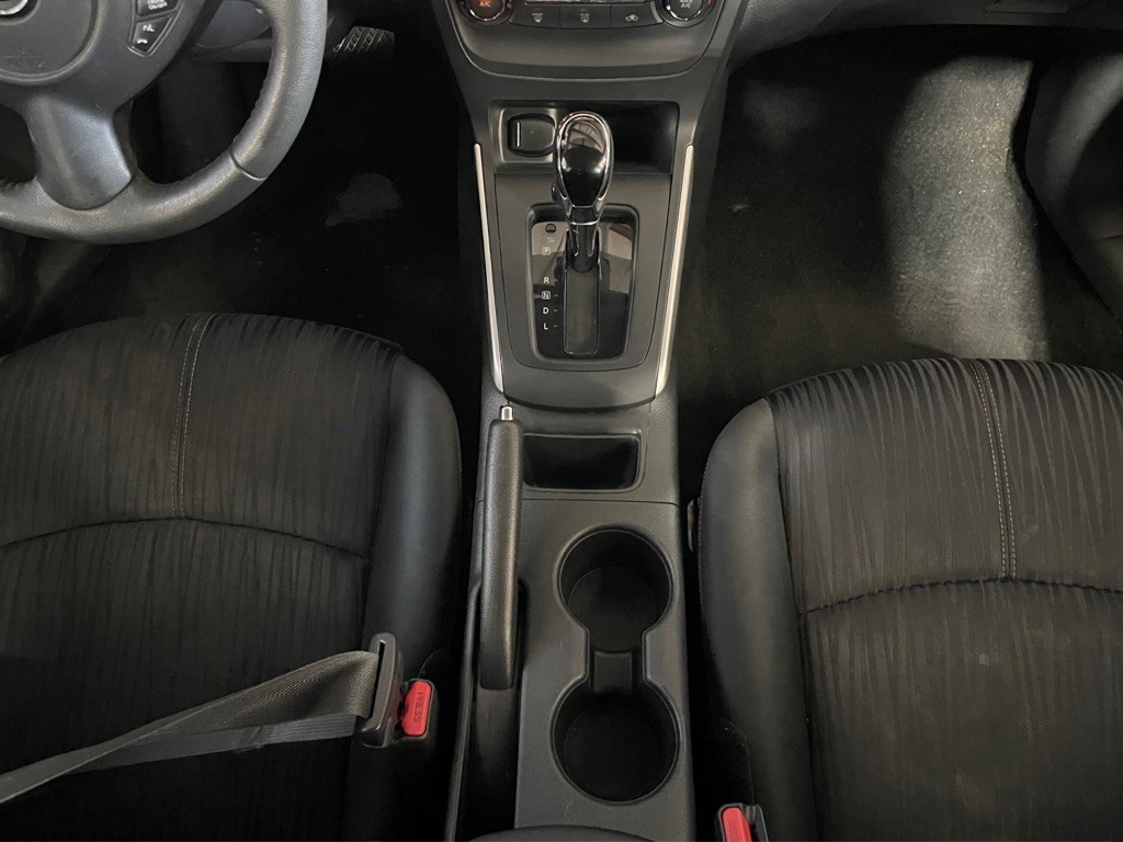 2017 Nissan Sentra Image 14