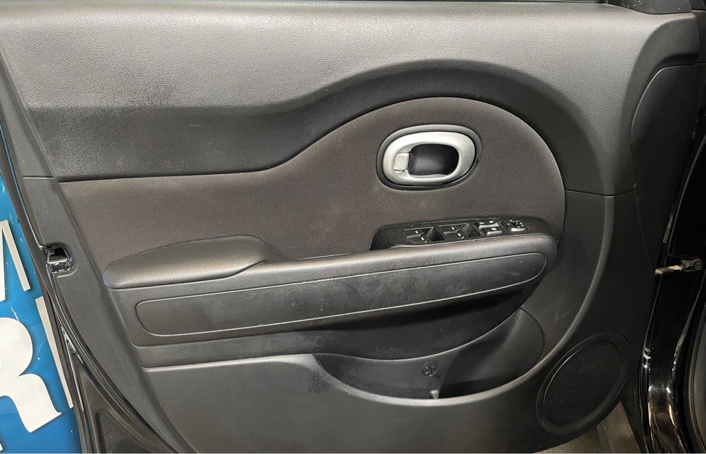 2016 Kia Soul Image 9