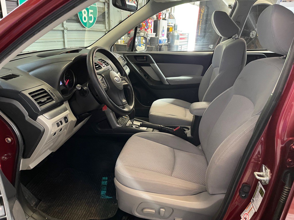 2014 Subaru Forester Image 10