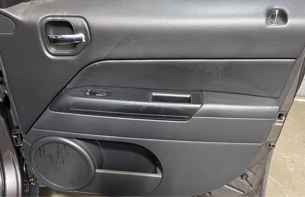 2015 Jeep Patriot Image 16