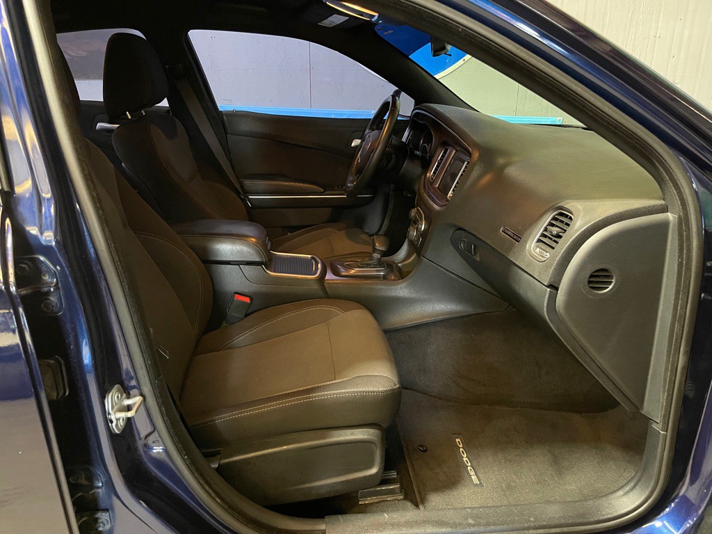2015 Dodge Charger Image 17