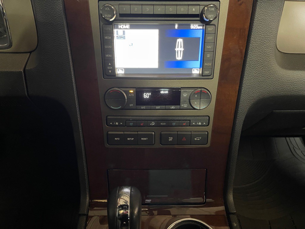 2014 Lincoln Navigator Image 13