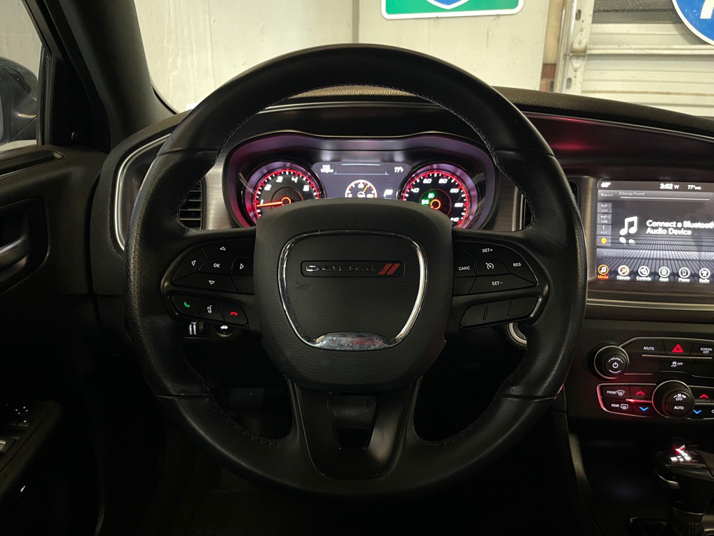 2017 Dodge Charger Image 12