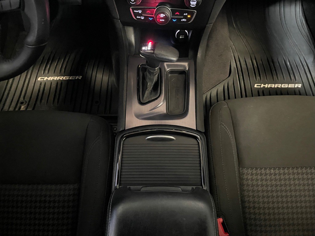2017 Dodge Charger Image 14
