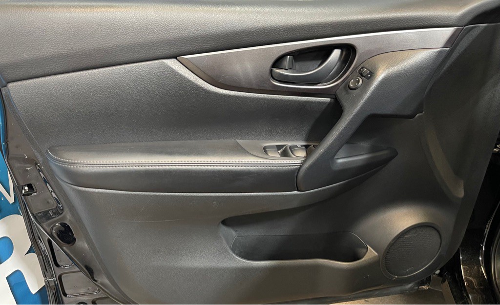 2020 Nissan Rogue Image 9