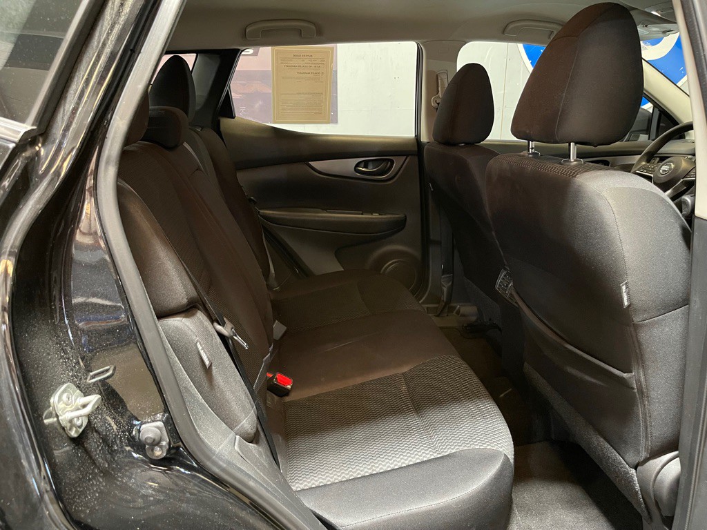 2020 Nissan Rogue Image 19