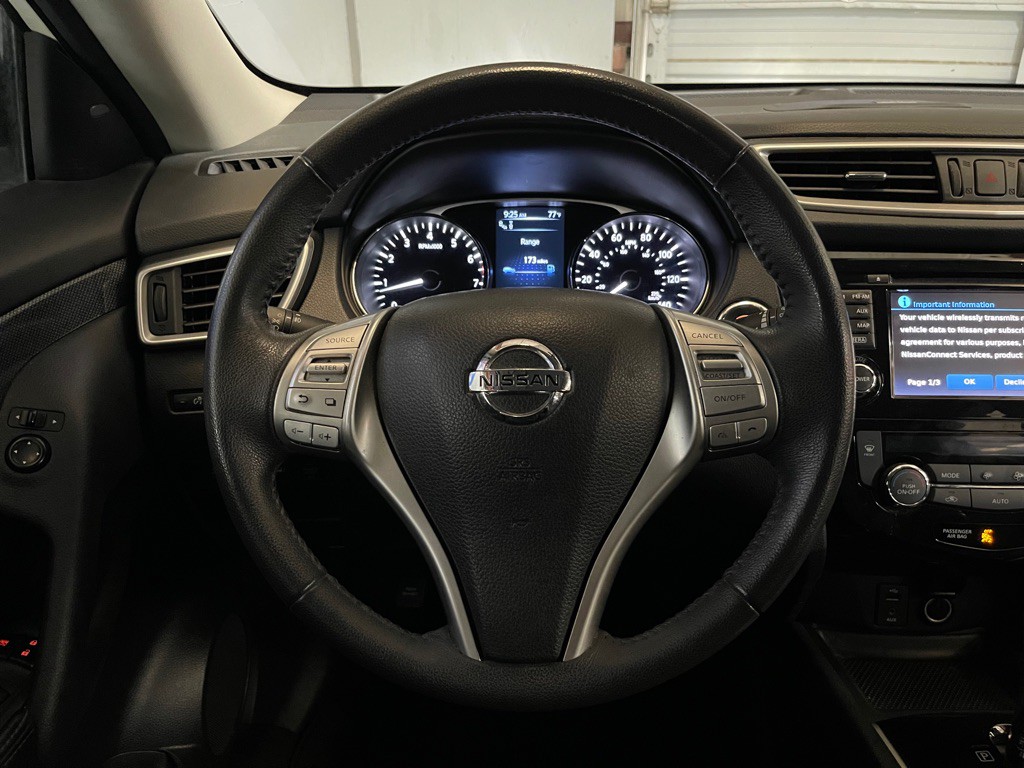 2016 Nissan Rogue Image 12