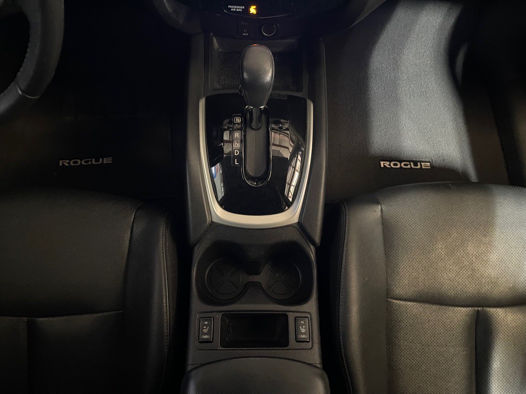 2016 Nissan Rogue Image 14