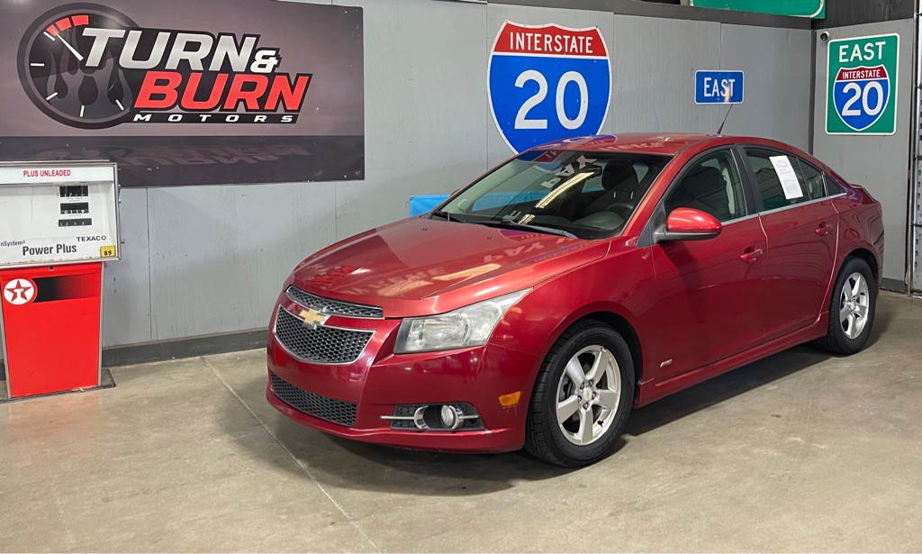 2011 Chevrolet Cruze Image 1
