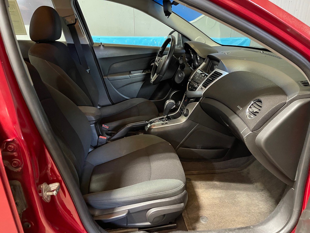 2011 Chevrolet Cruze Image 15