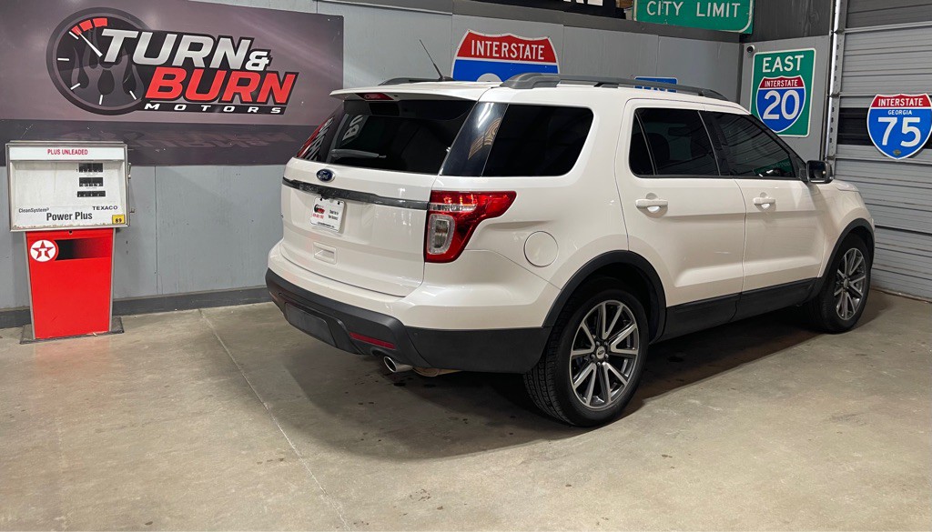 2015 Ford Explorer Image 4