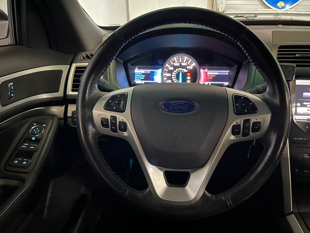 2015 Ford Explorer Image 12