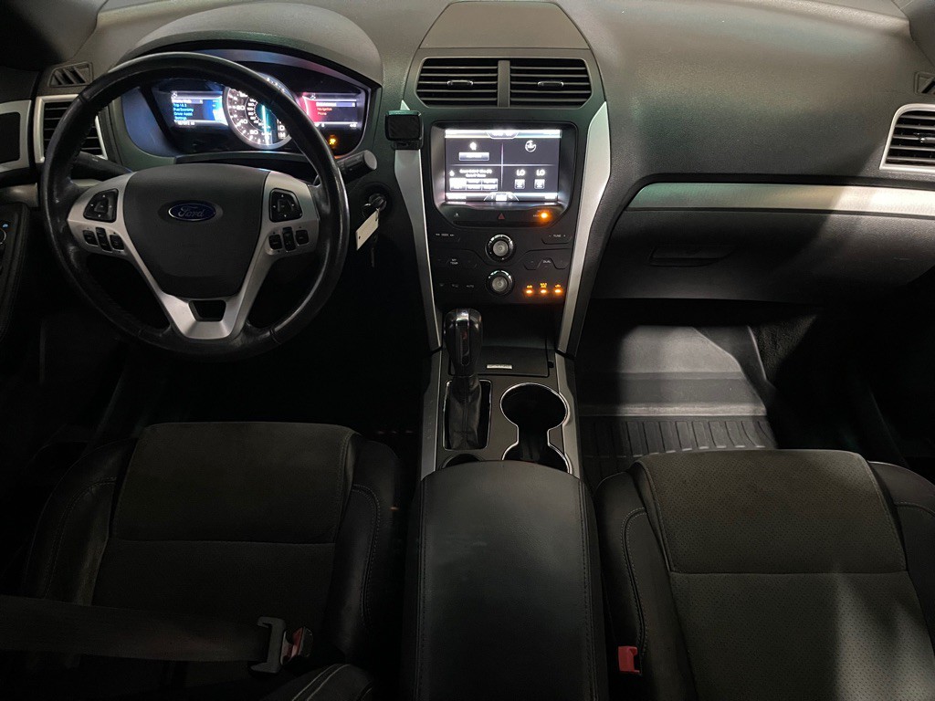 2015 Ford Explorer Image 15