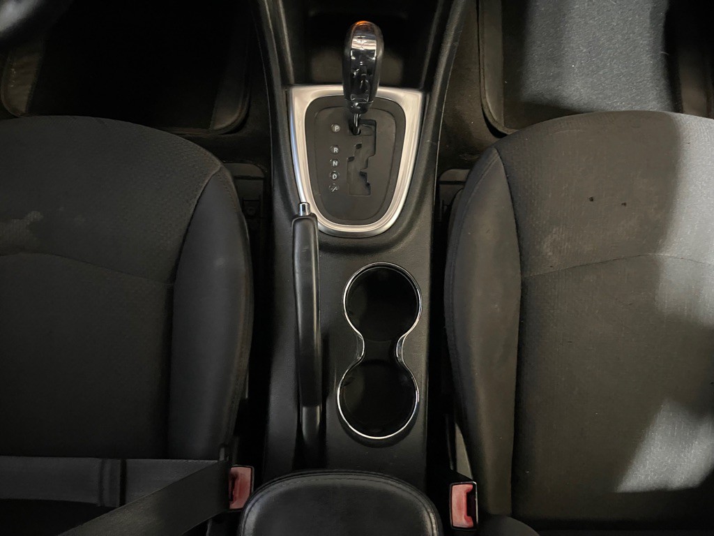 2013 Chrysler 200 Image 14