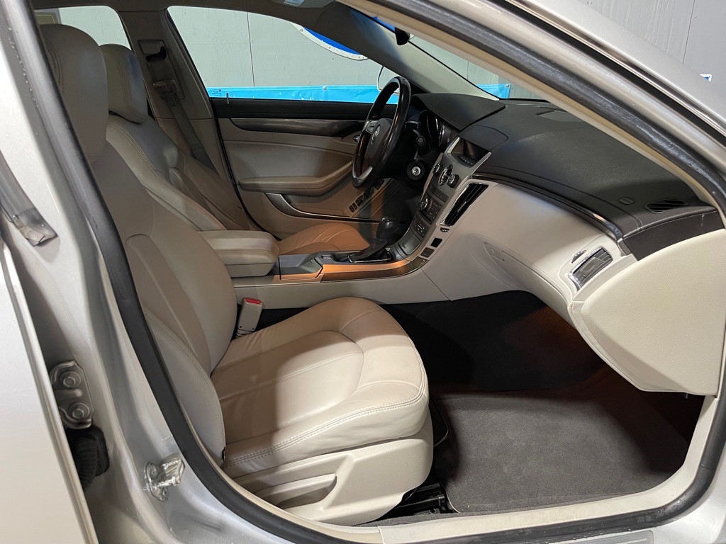 2011 Cadillac CTS Image 17