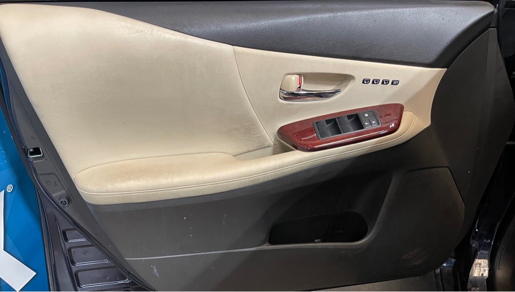 2010 Lexus HS Image 9