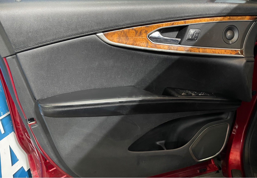 2016 Lincoln MKX Image 9
