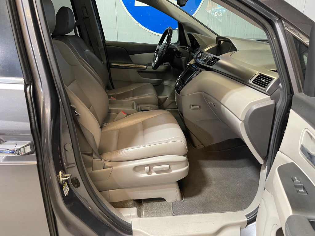 2014 Honda Odyssey Image 17