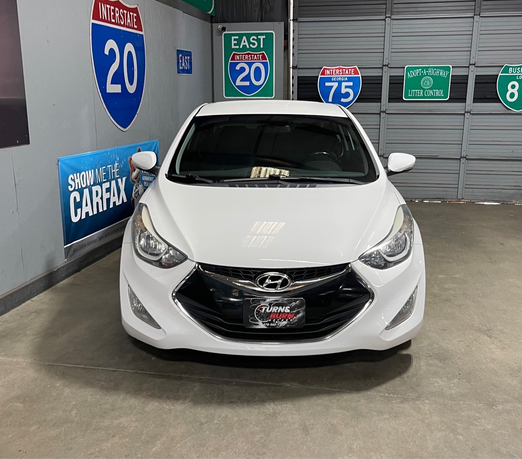2014 Hyundai Elantra Image 2