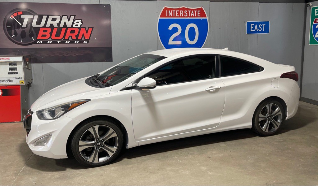 2014 Hyundai Elantra Image 3