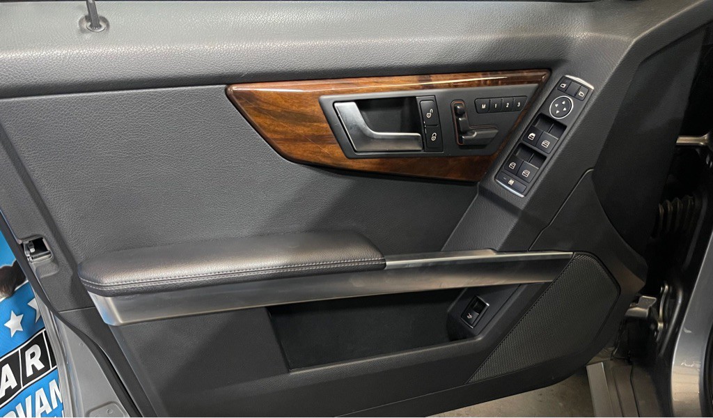 2014 Mercedes-Benz GLK-Class Image 9