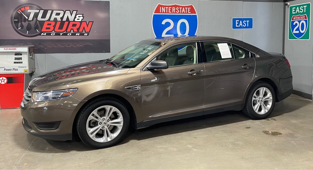 2015 Ford Taurus Image 3