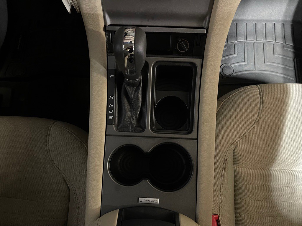 2015 Ford Taurus Image 14