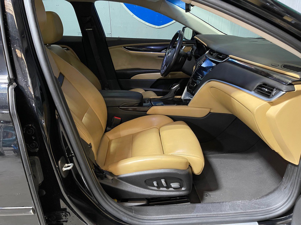 2013 Cadillac XTS Image 17