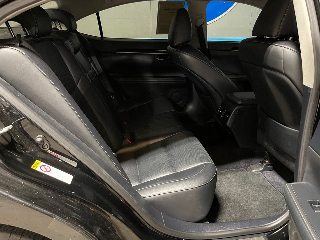 2014 Lexus ES 350 Image 19