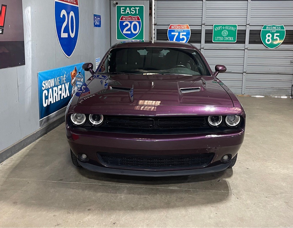 2022 Dodge Challenger Image 2