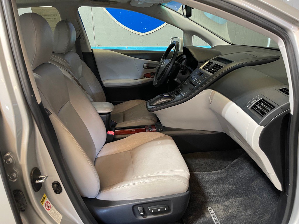 2011 Lexus HS 250h Image 17