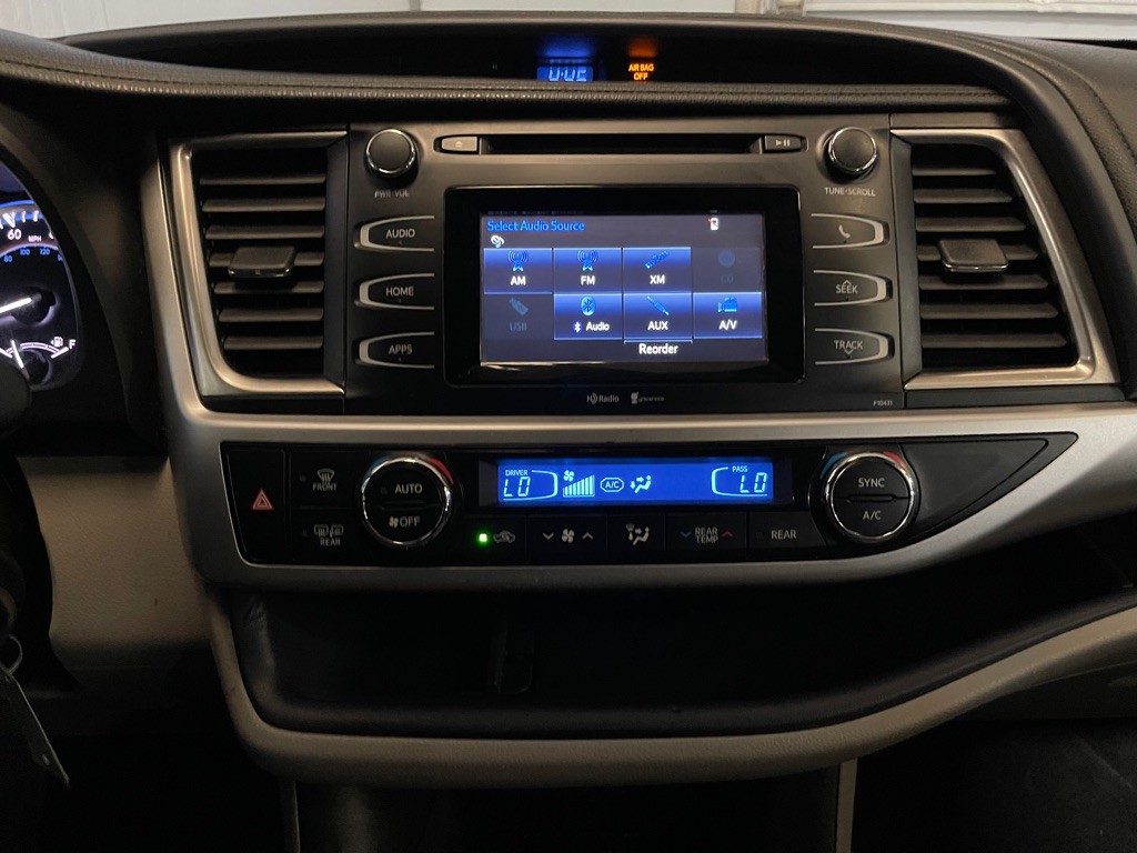 2014 Toyota Highlander Image 13