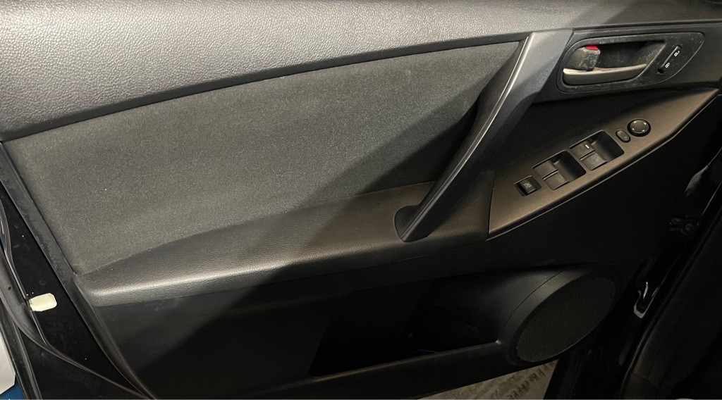 2011 Mazda Mazda3 Image 9