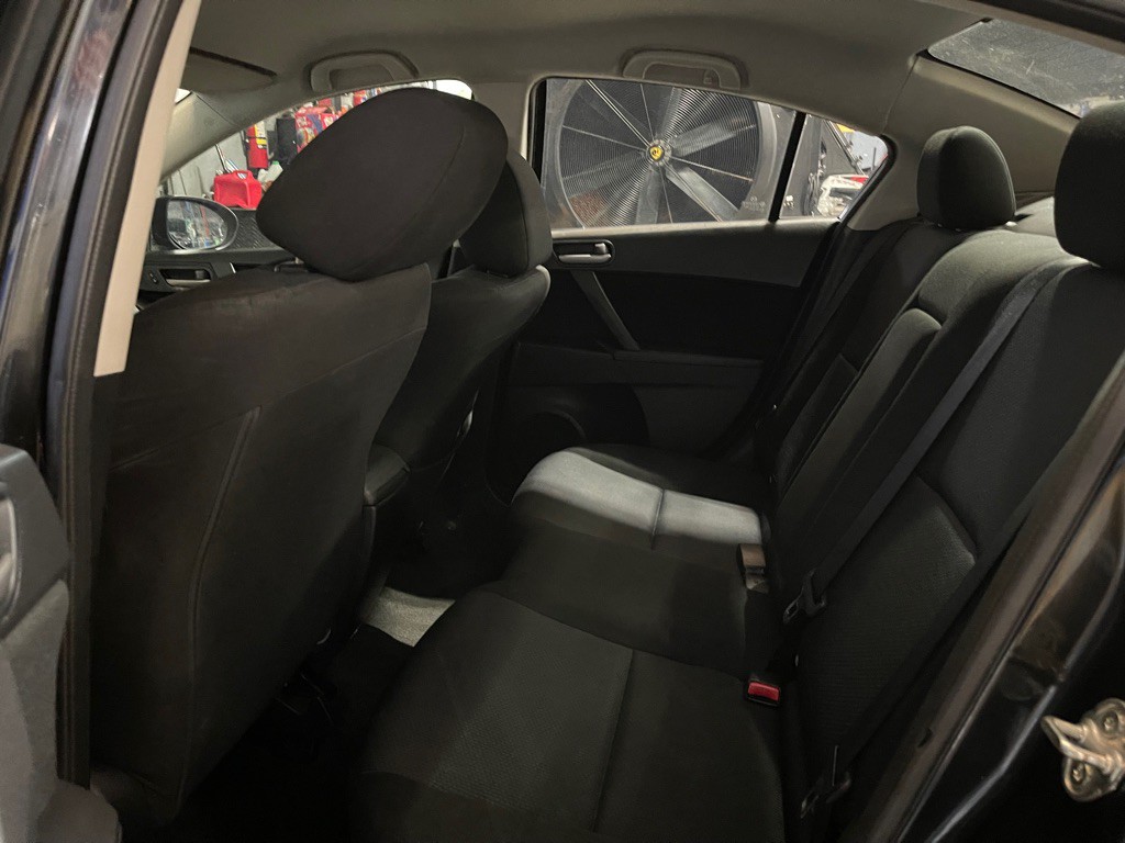 2011 Mazda Mazda3 Image 18
