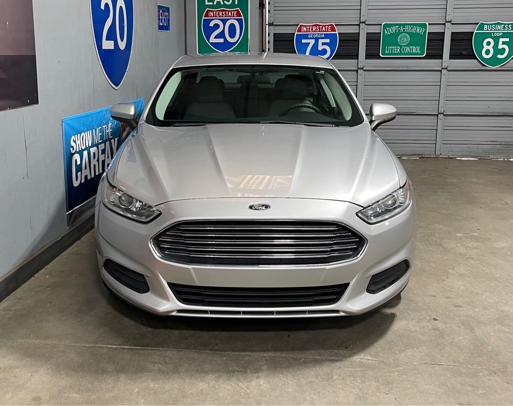 2016 Ford Fusion Image 2