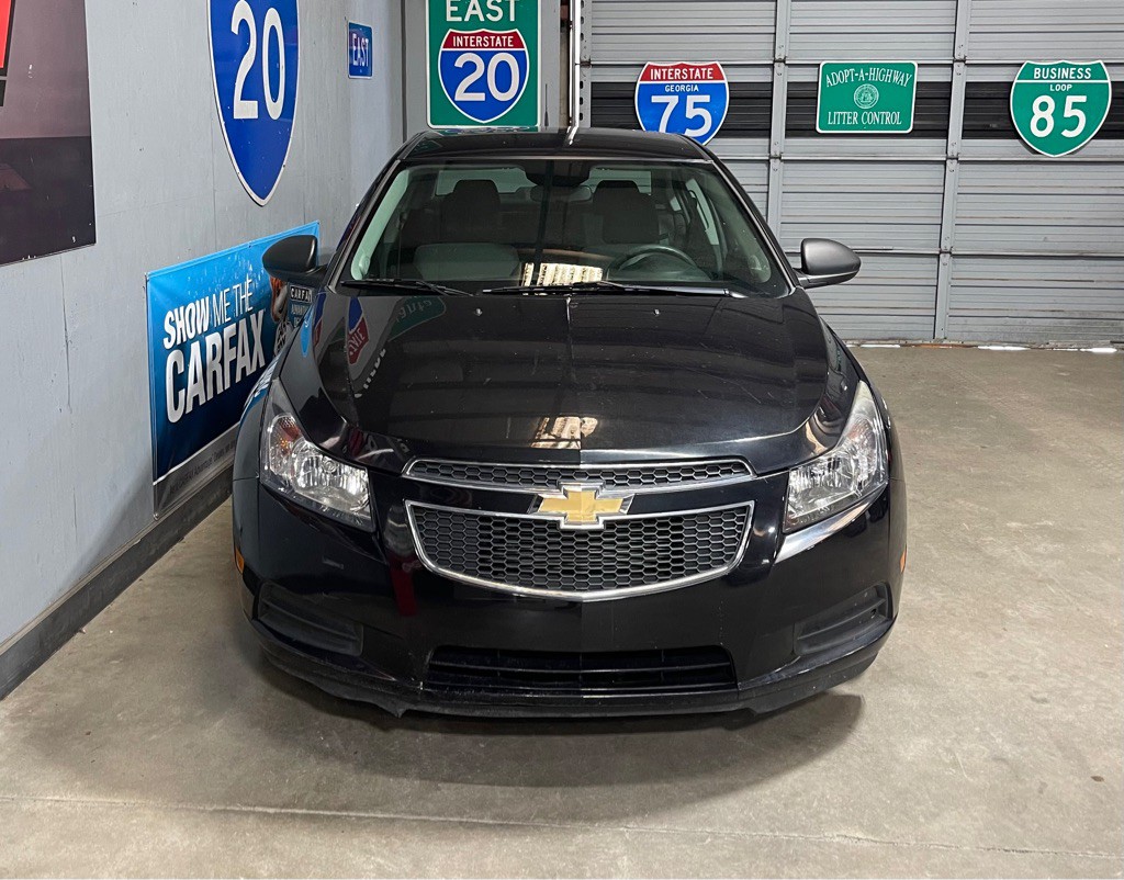 2014 Chevrolet Cruze Image 2