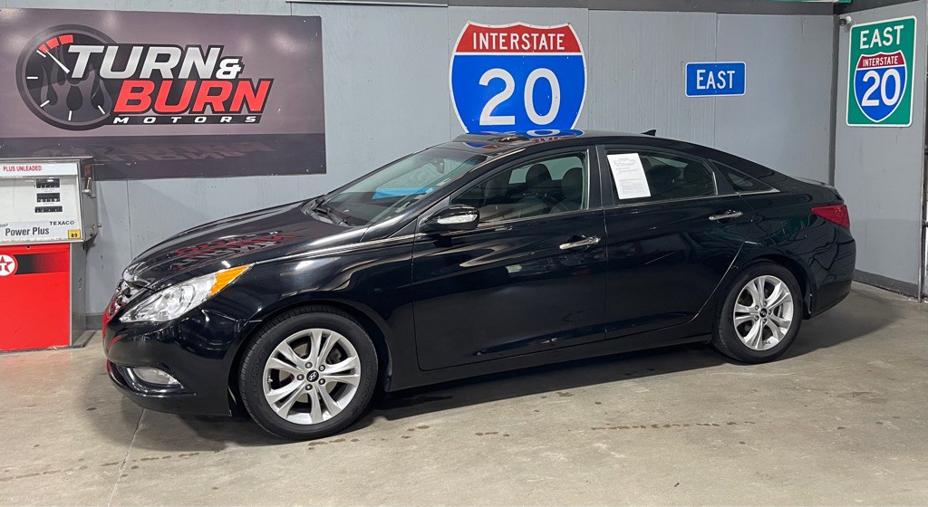 2013 Hyundai Sonata Image 3