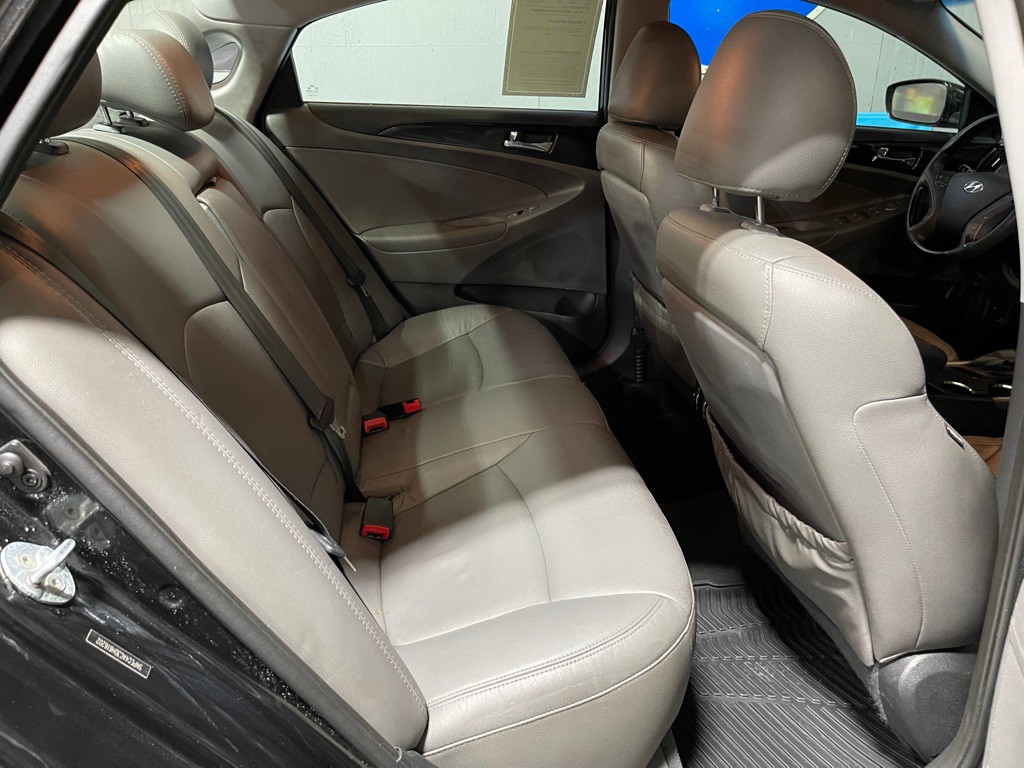 2013 Hyundai Sonata Image 19