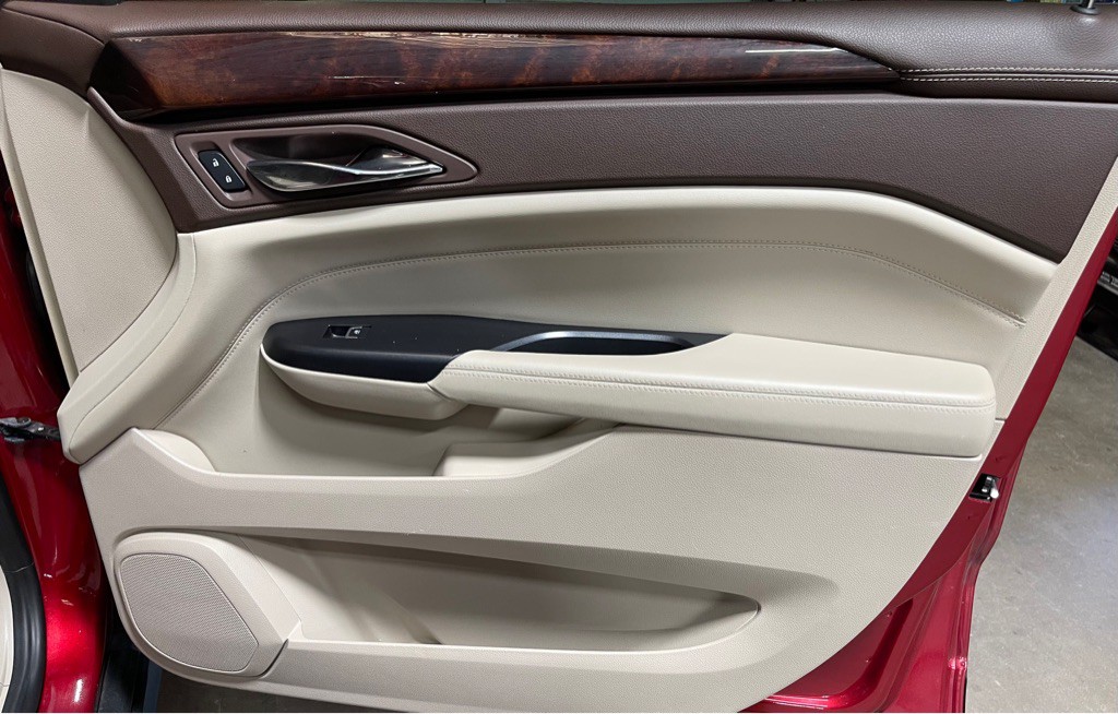 2014 Cadillac SRX Image 16