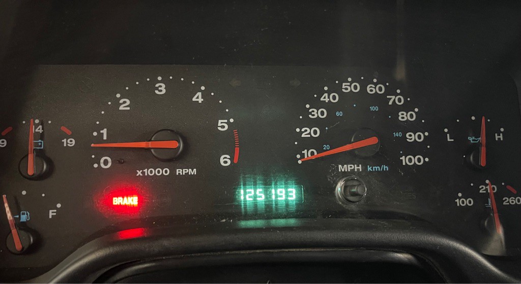 2004 Jeep Wrangler Image 11