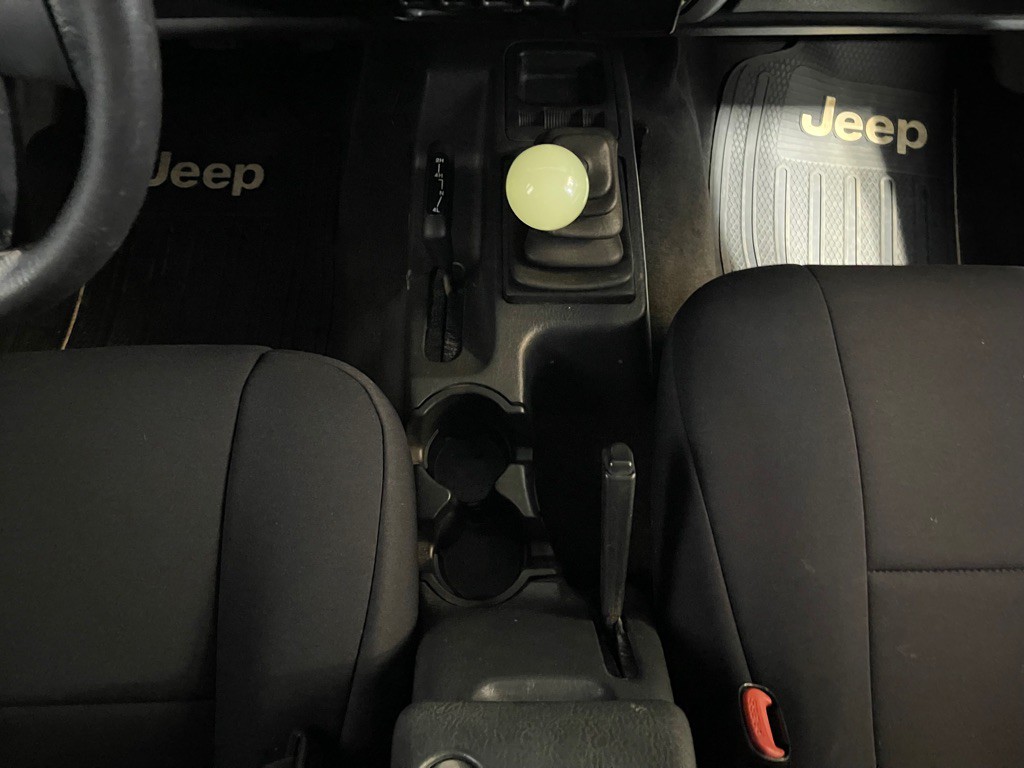 2004 Jeep Wrangler Image 14