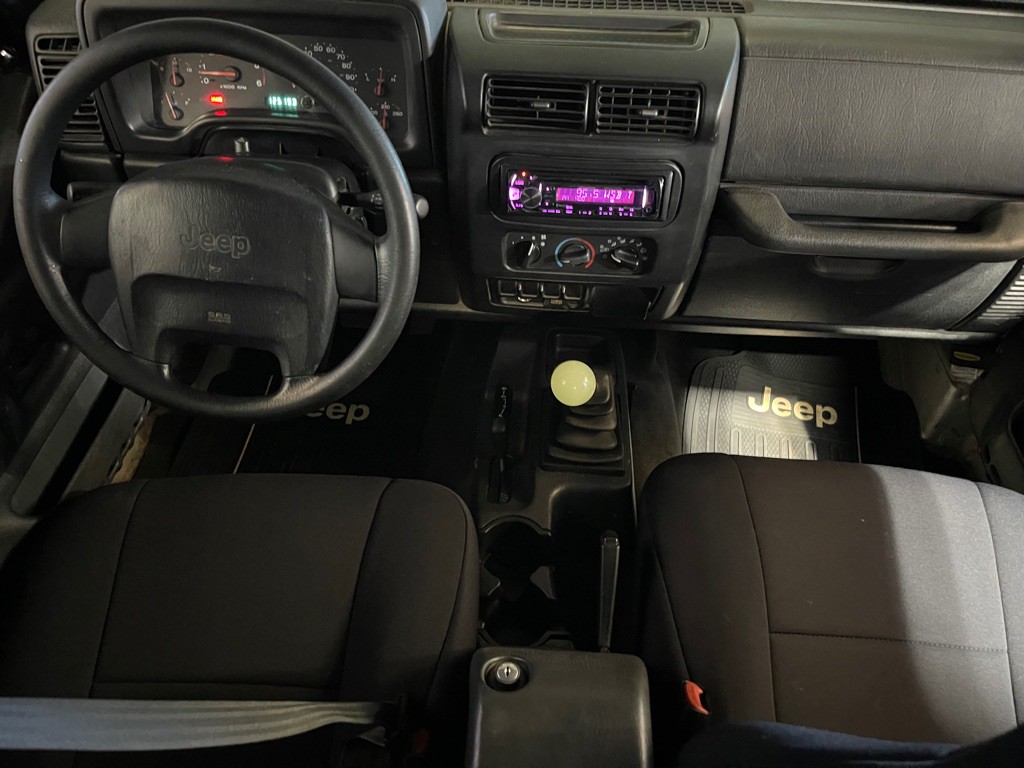 2004 Jeep Wrangler Image 15