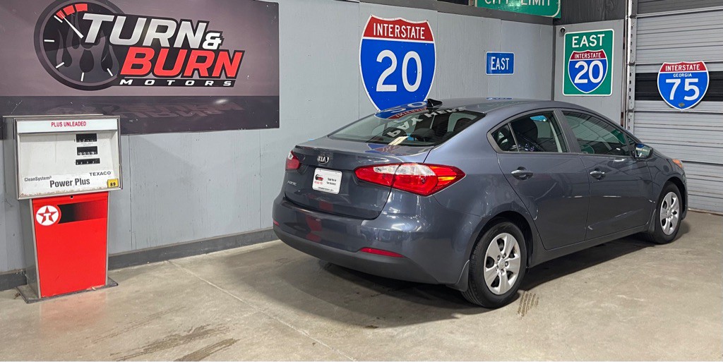 2016 Kia Forte Image 4