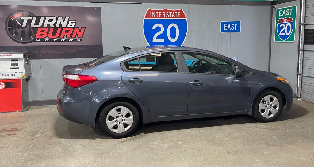 2016 Kia Forte Image 5