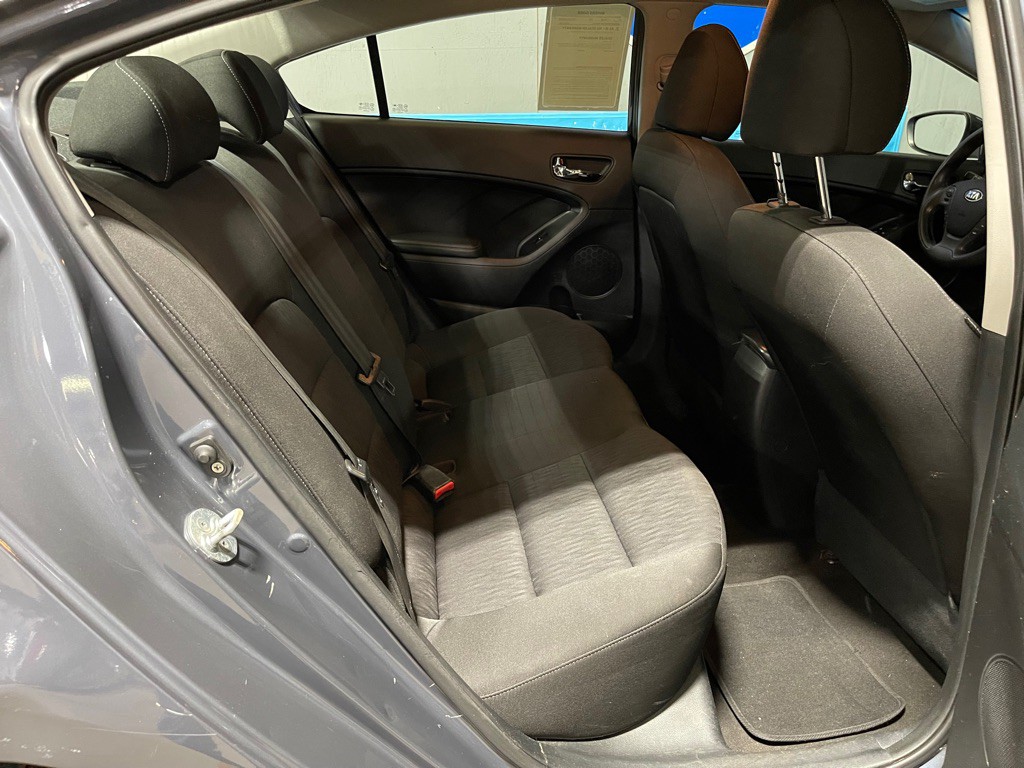 2016 Kia Forte Image 19