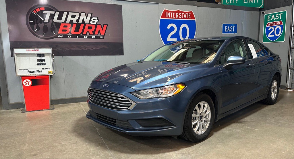 2018 Ford Fusion Image 1