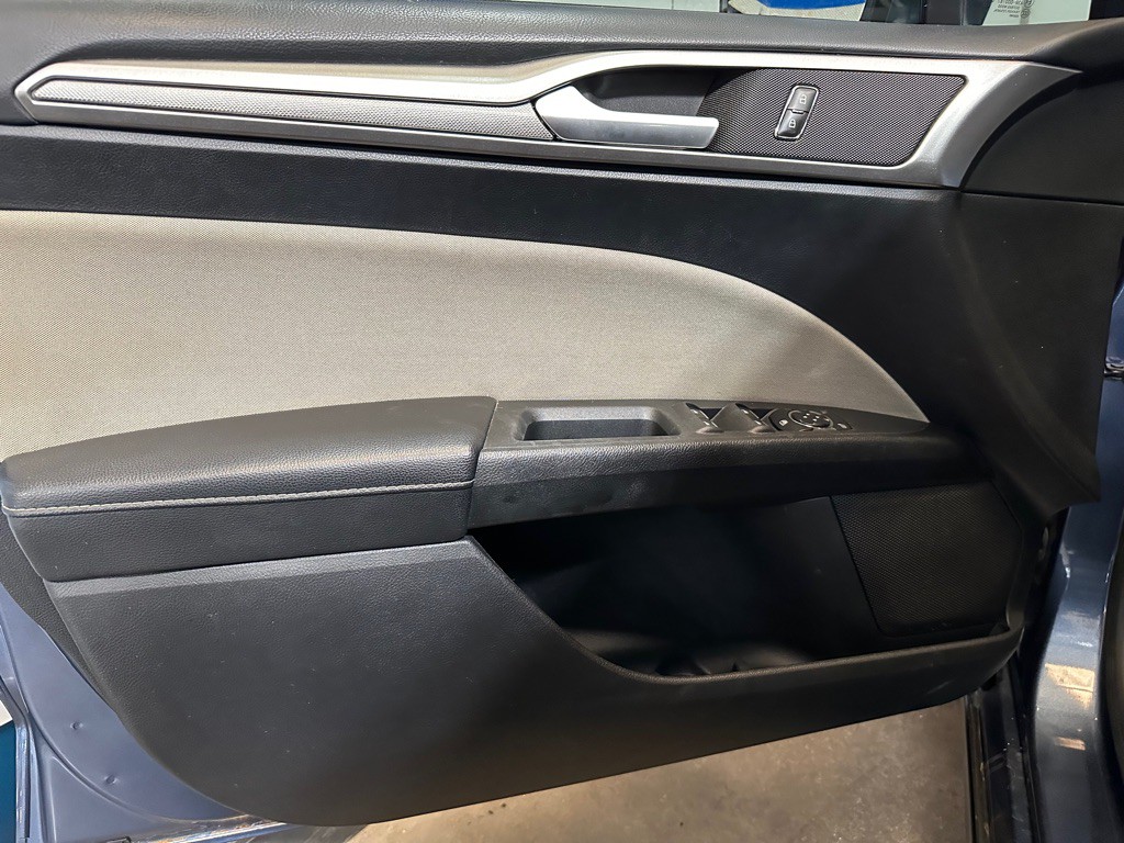 2018 Ford Fusion Image 9