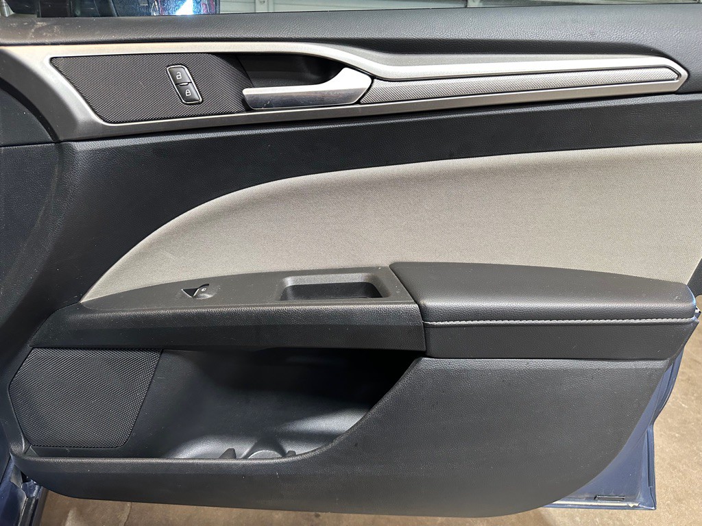 2018 Ford Fusion Image 16