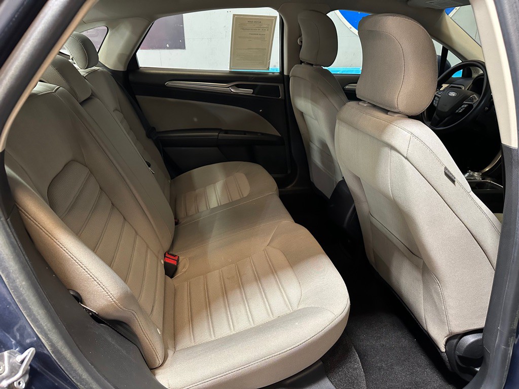 2018 Ford Fusion Image 19